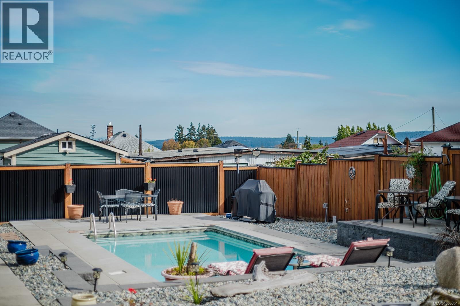 Photo 10 of 446 Kennedy St, Nanaimo BC
