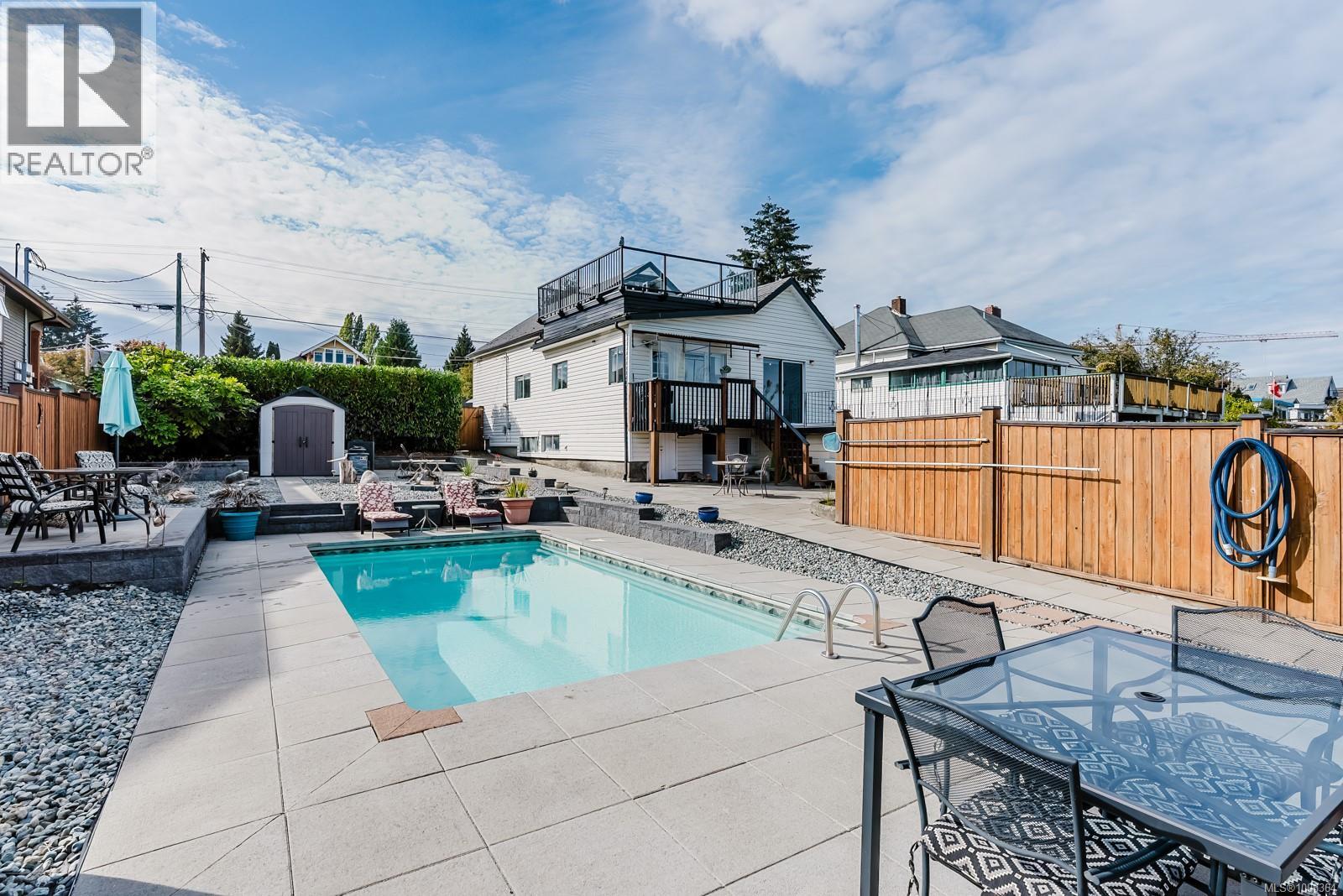 Photo 12 of 446 Kennedy St, Nanaimo BC