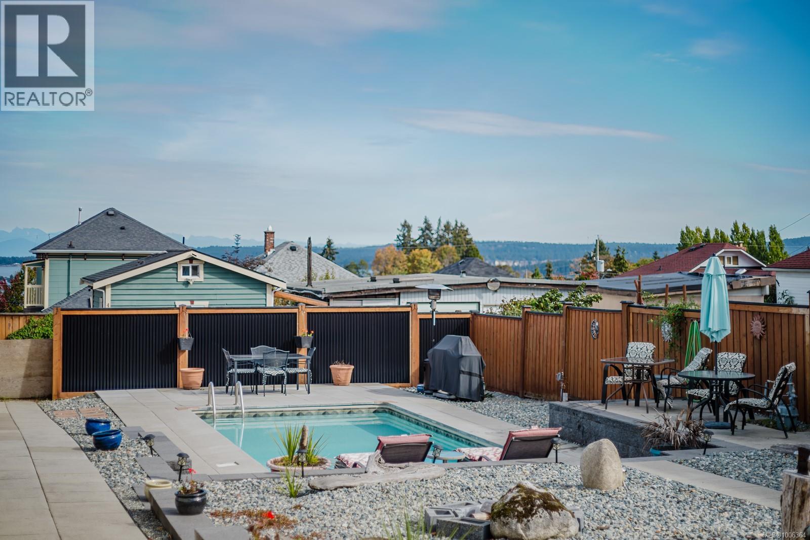 Photo 13 of 446 Kennedy St, Nanaimo BC