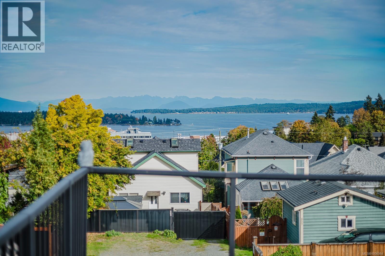 Photo 4 of 446 Kennedy St, Nanaimo BC