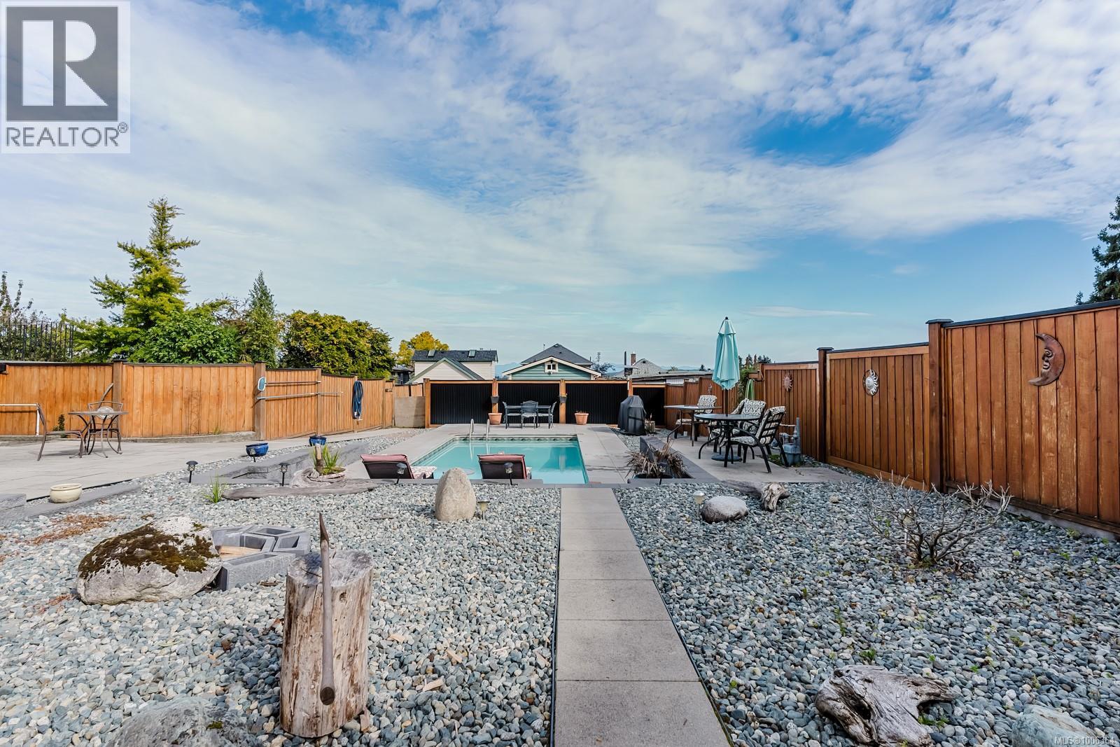Photo 23 of 446 Kennedy St, Nanaimo BC