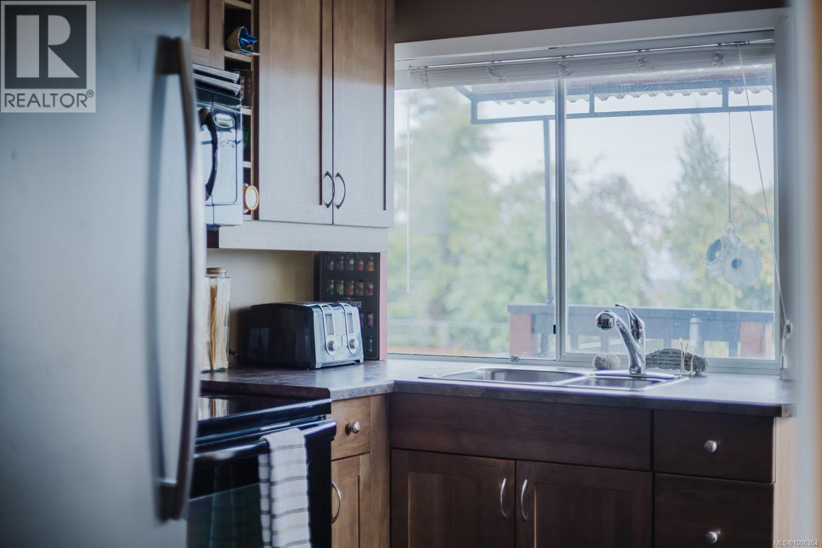 Photo 56 of 446 Kennedy St, Nanaimo BC