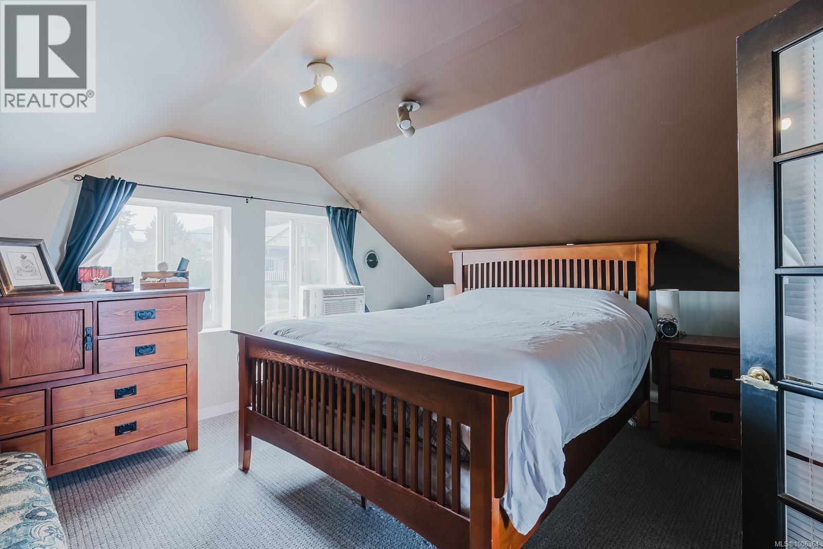 Photo 69 of 446 Kennedy St, Nanaimo BC