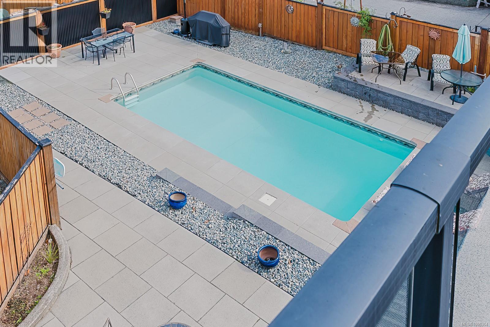 Photo 79 of 446 Kennedy St, Nanaimo BC