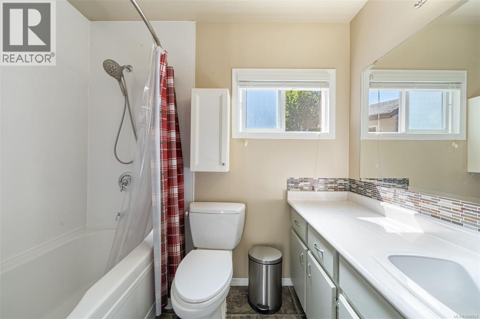 Photo 20 of 111 2860 Sooke Lake Rd, Langford BC