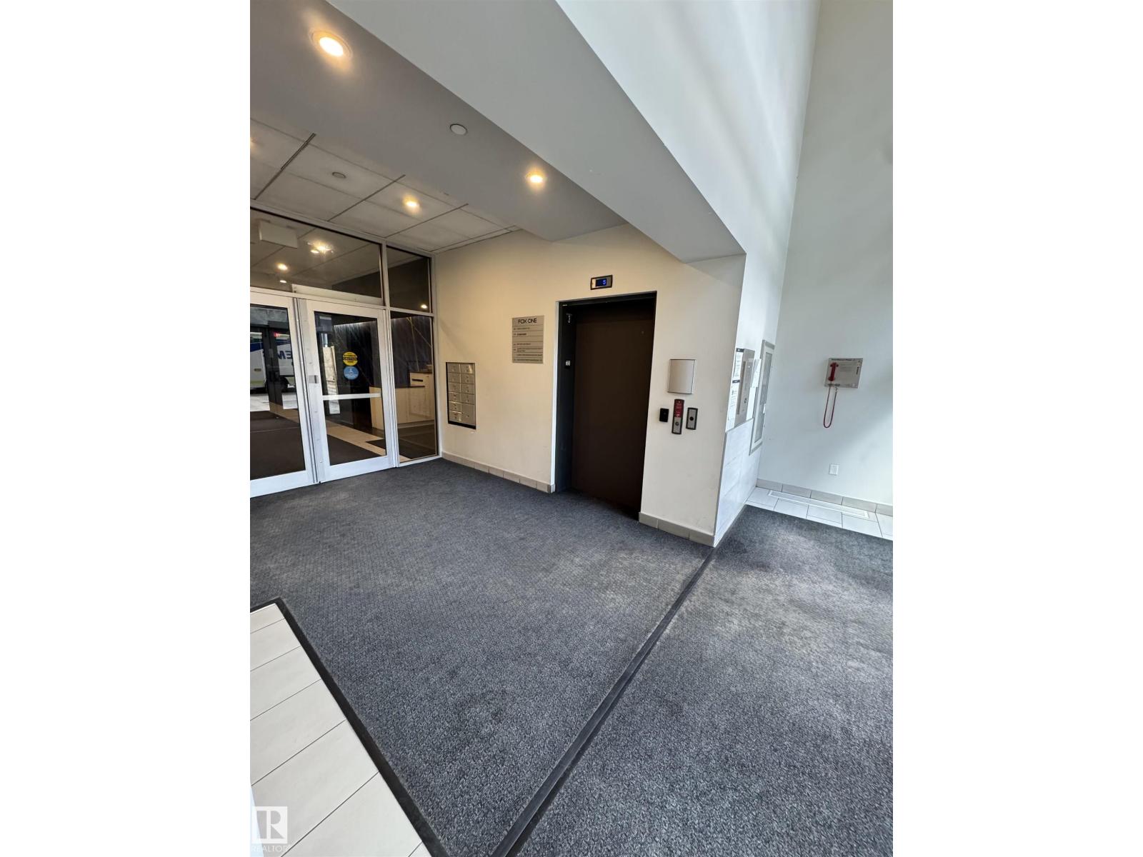 Photo 10 of 602 10226 104 St Nw, Edmonton AB