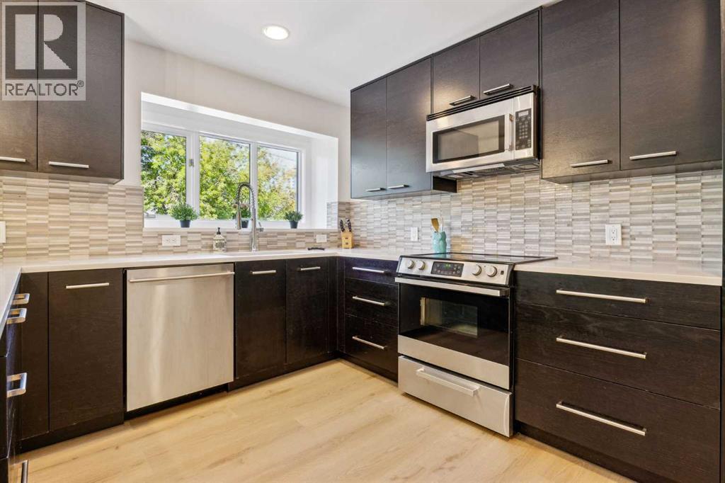 Single Family House for Sale in    Avenue SW Lower Mount Royal Calgary 