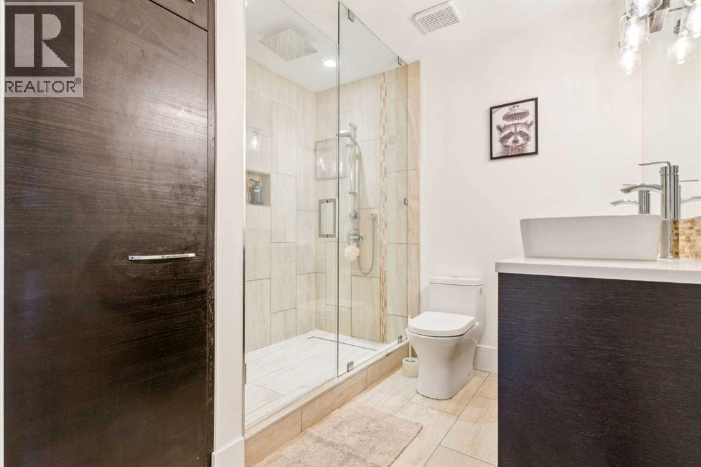 Single Family House for Sale in    Avenue SW Lower Mount Royal Calgary 