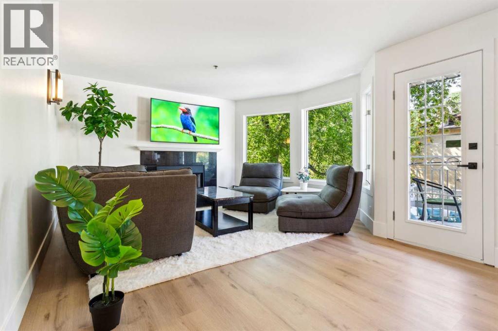 Single Family House for Sale in    Avenue SW Lower Mount Royal Calgary 