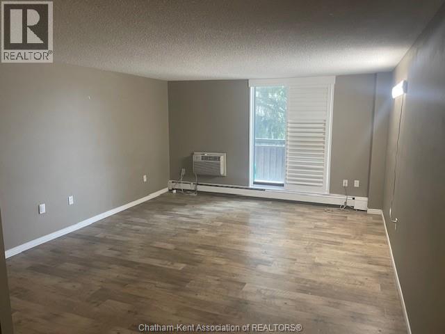 Photo 15 of 202 Campus Parkway Unit 207, Chatham ON