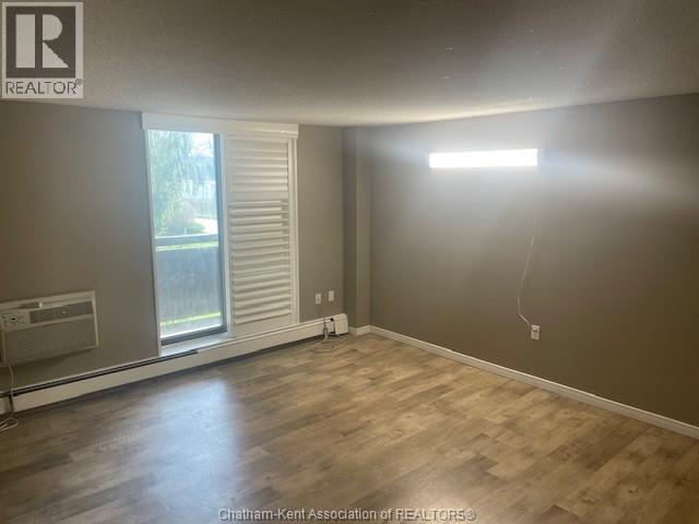 Photo 3 of 202 Campus Parkway Unit 207, Chatham ON
