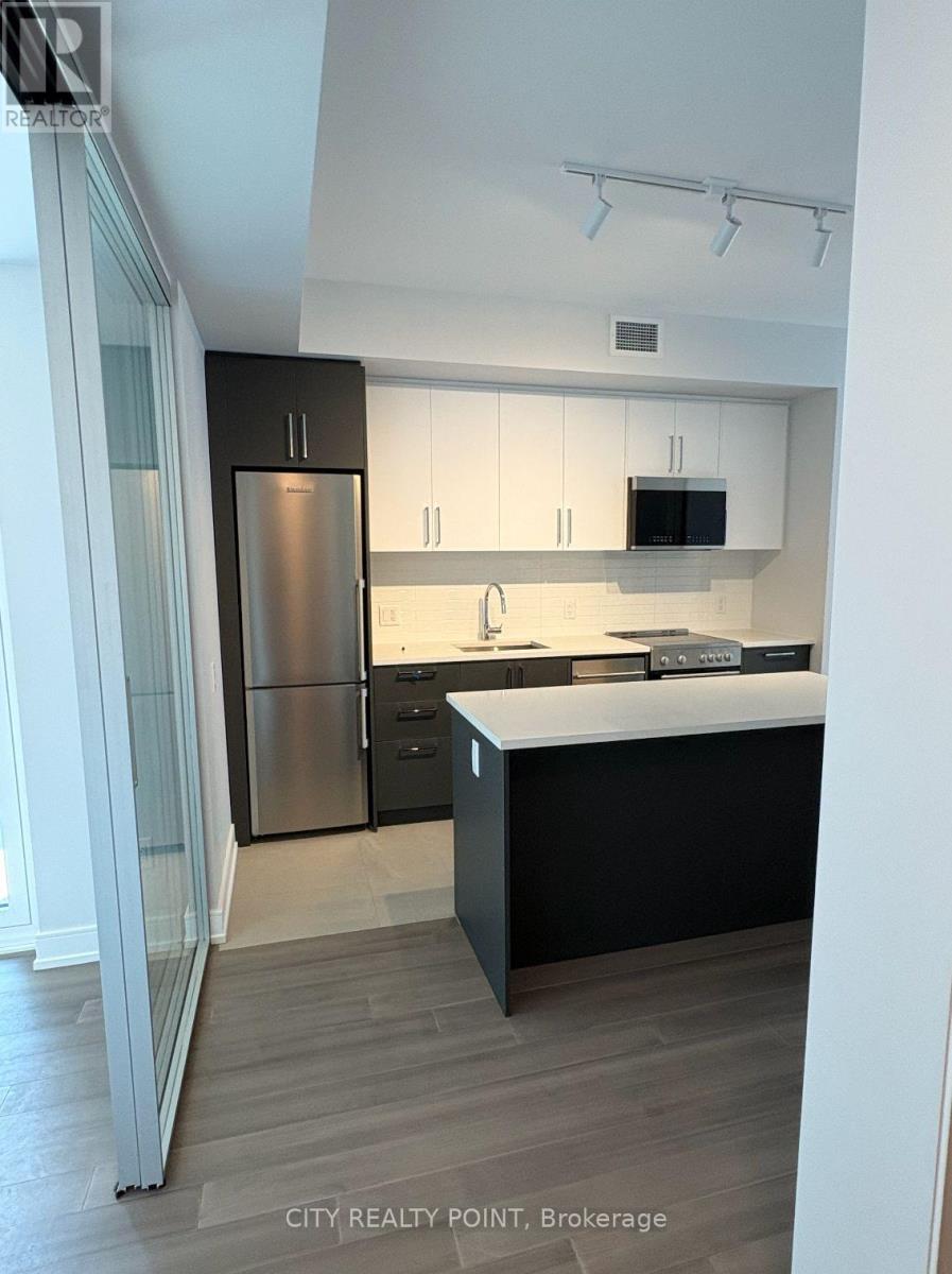 Photo 14 of 214 664 Spadina Avenue, Toronto ON