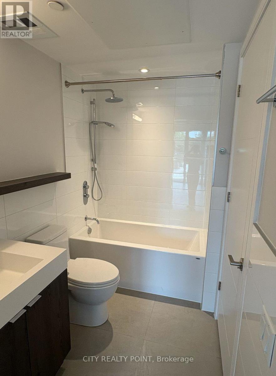 Photo 18 of 214 664 Spadina Avenue, Toronto ON
