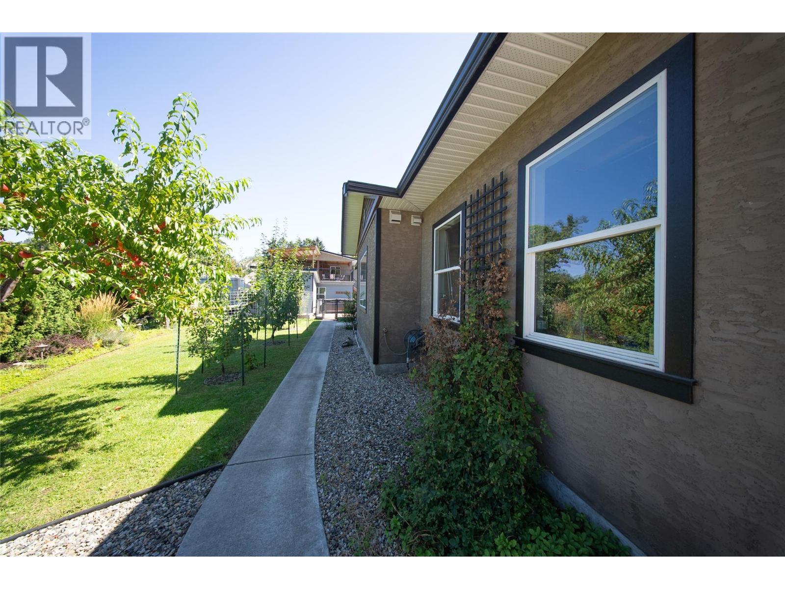  1226 Mountainview Street, Kelowna