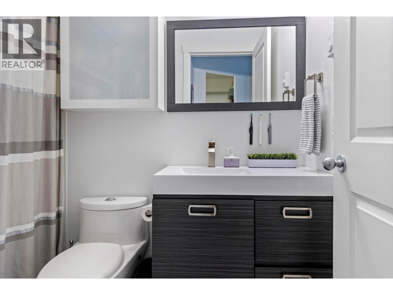 214 1479 Glenmore Road North, Kelowna