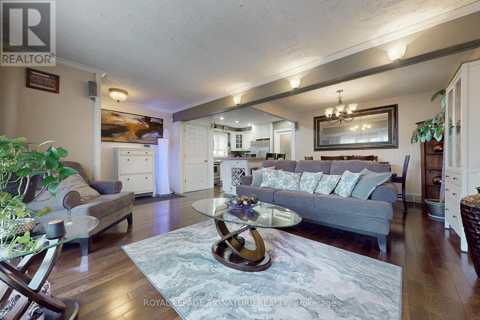 Photo 10 of 11 Bucannan Road, Toronto ON