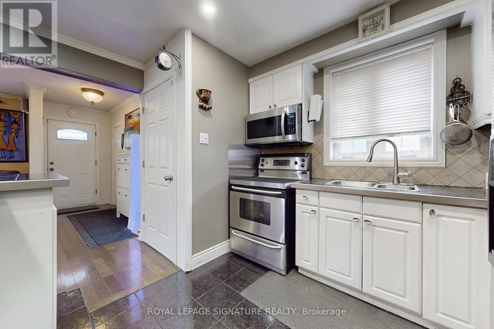 Photo 17 of 11 Bucannan Road, Toronto ON
