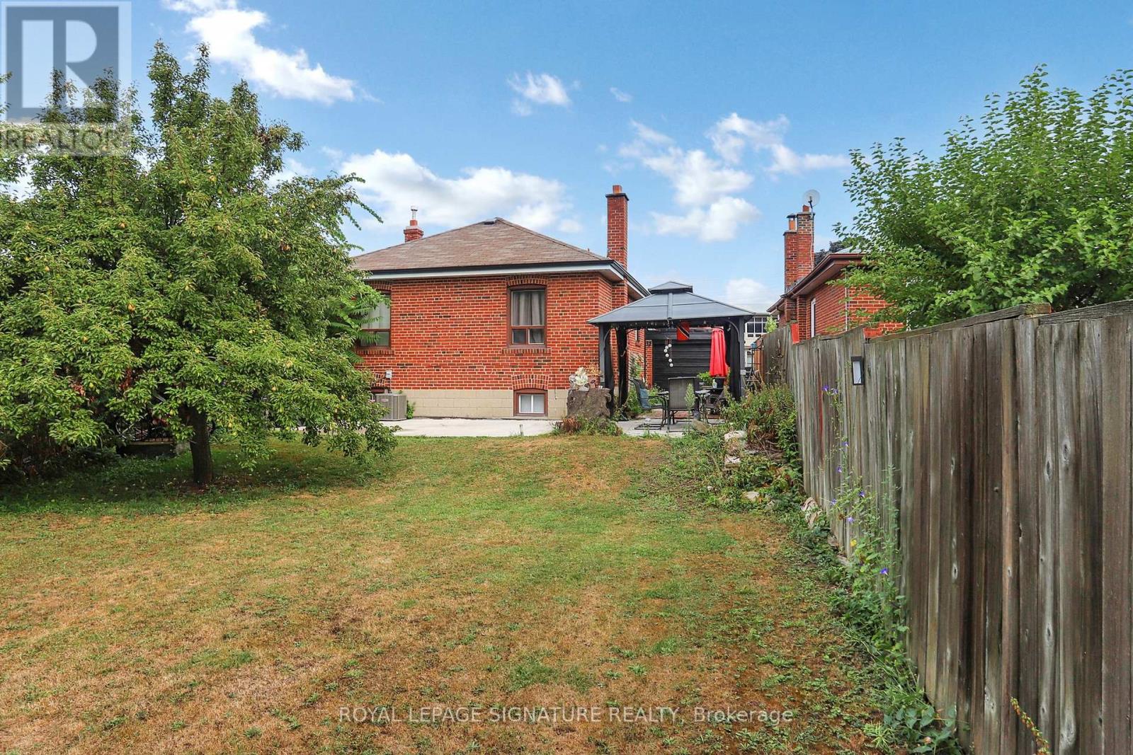 Photo 30 of 11 Bucannan Road, Toronto ON