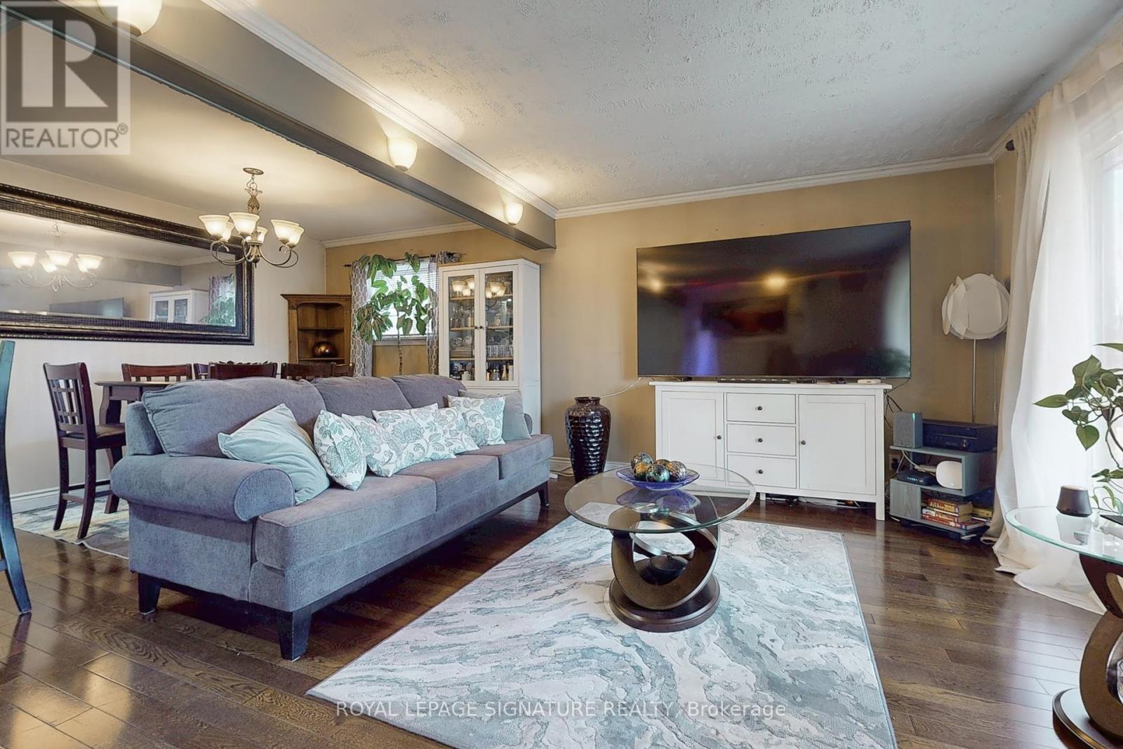 Photo 9 of 11 Bucannan Road, Toronto ON