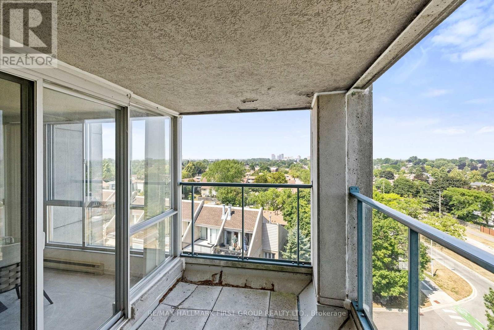 Photo 16 of 701 25 Cumberland Lane, Ajax ON