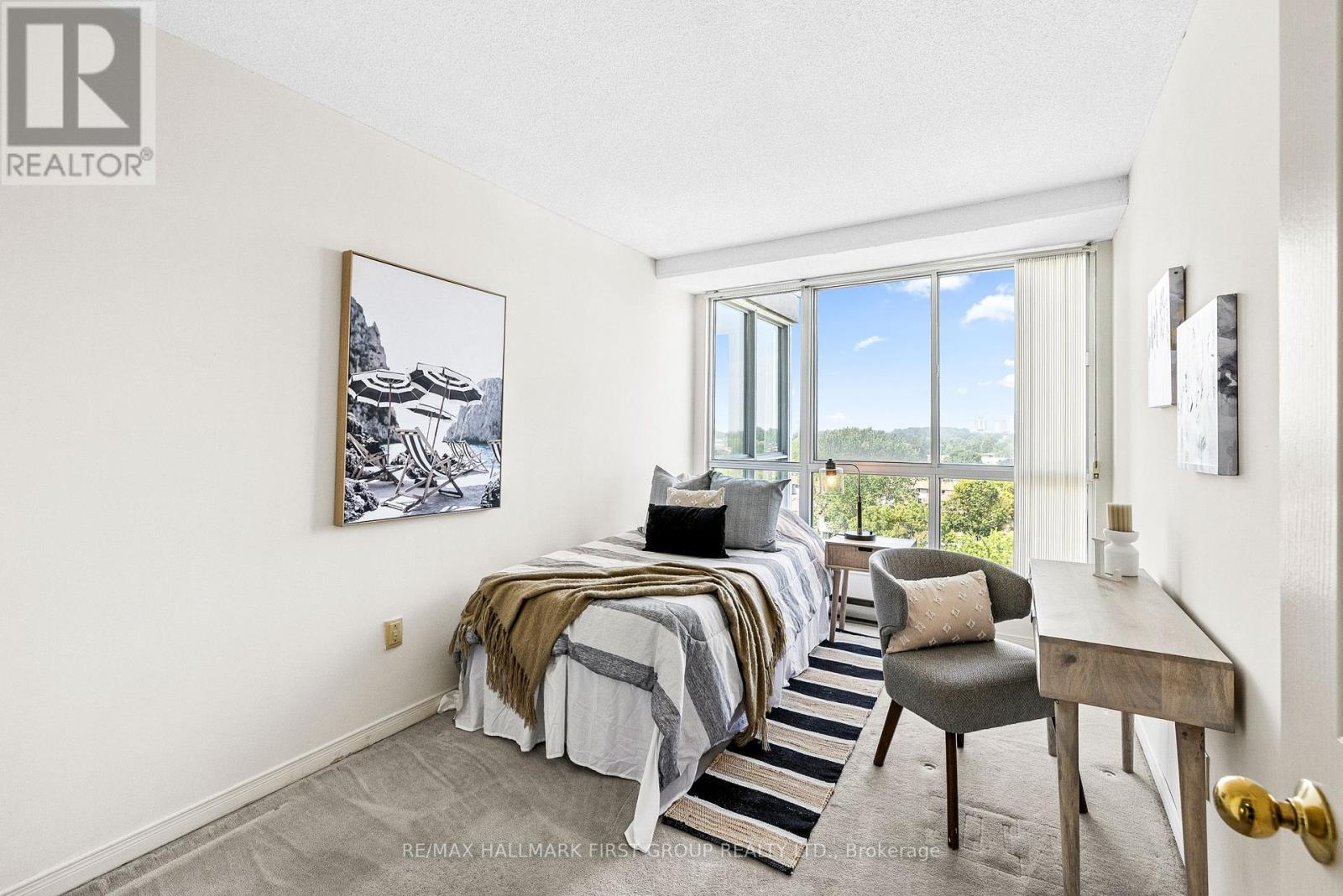 Photo 18 of 701 25 Cumberland Lane, Ajax ON