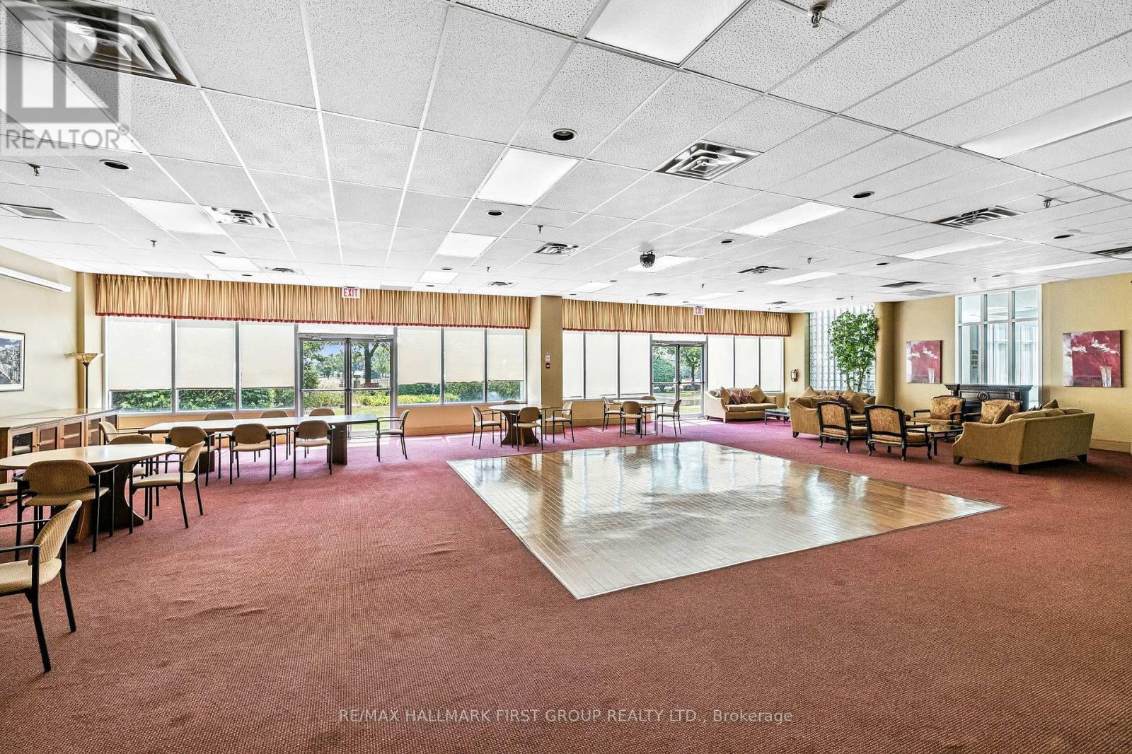 Photo 6 of 701 25 Cumberland Lane, Ajax ON