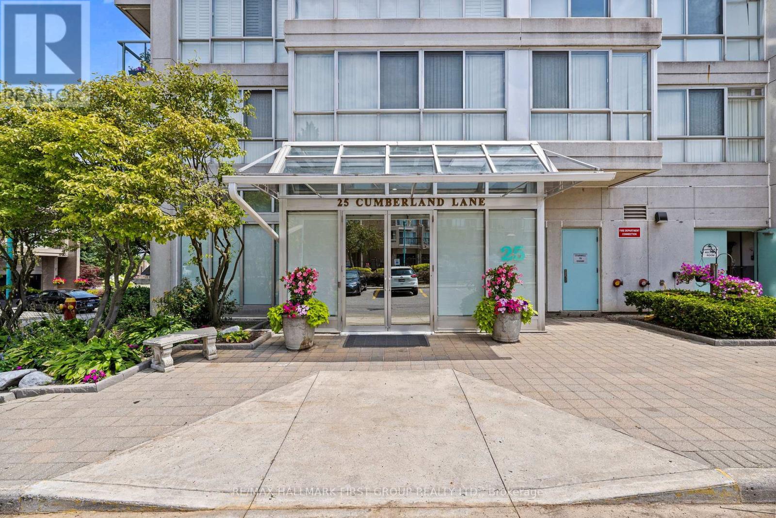 Photo 31 of 701 25 Cumberland Lane, Ajax ON