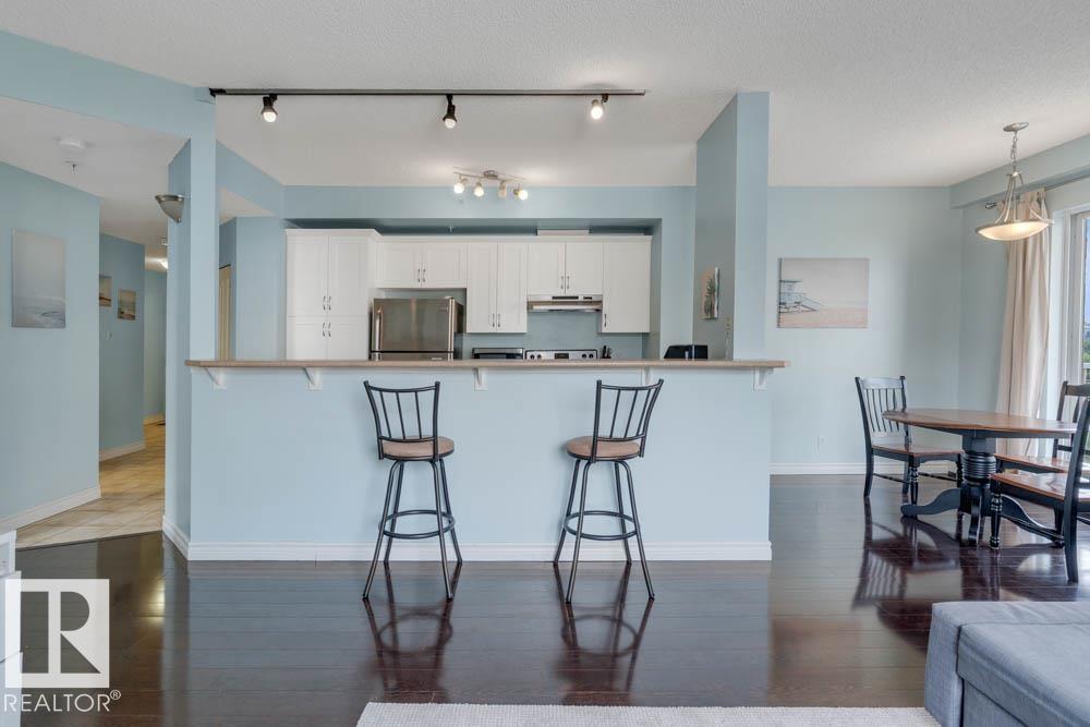 Photo 2 of 802 9707 105 St Nw, Edmonton AB