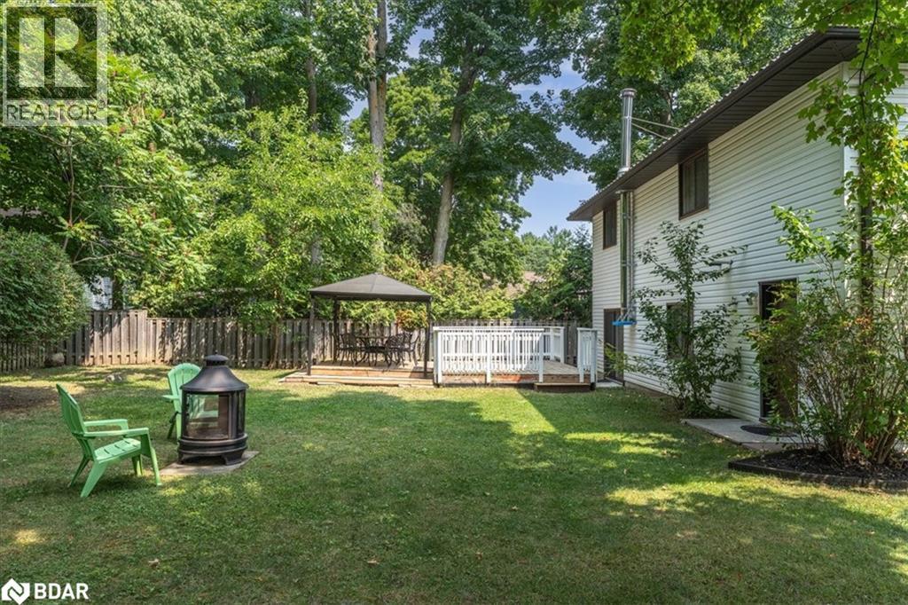 Photo 10 of 2030 Lilac Drive, Innisfil ON