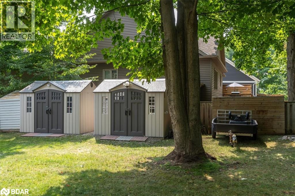 Photo 12 of 2030 Lilac Drive, Innisfil ON