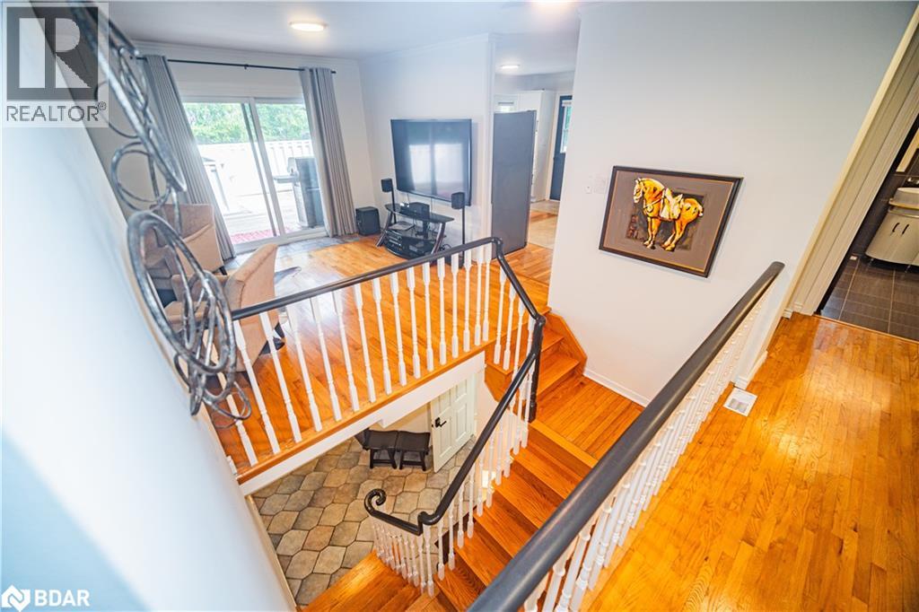 Photo 29 of 2030 Lilac Drive, Innisfil ON