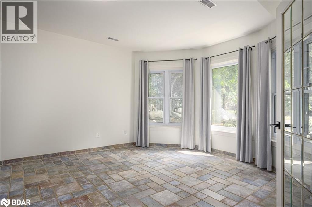 Photo 22 of 2030 Lilac Drive, Innisfil ON