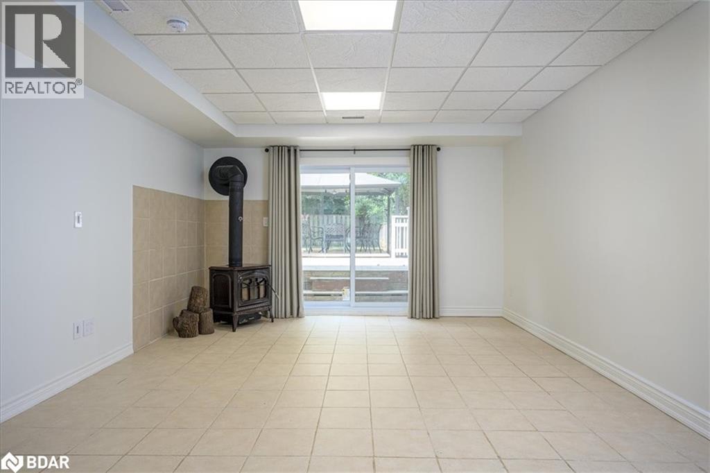 Photo 24 of 2030 Lilac Drive, Innisfil ON