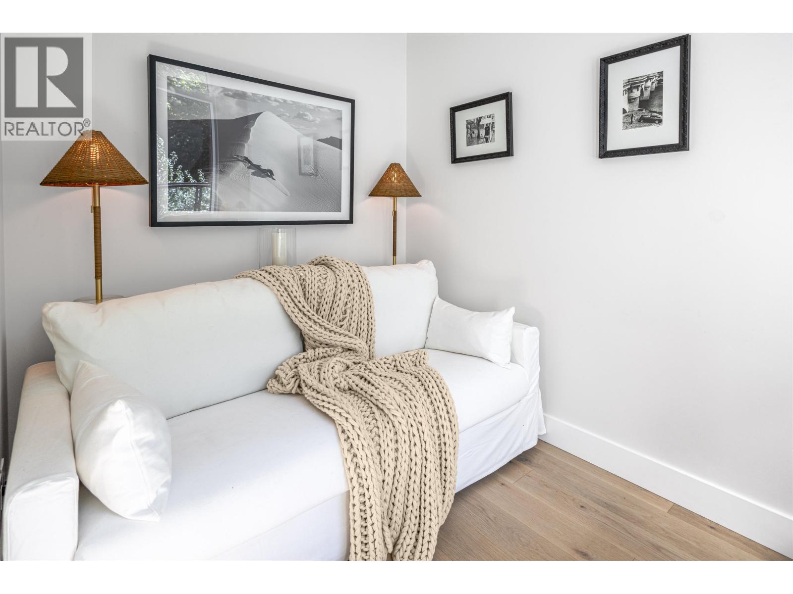 Photo 16 of 408 6687 Nelson Avenue, West Vancouver BC