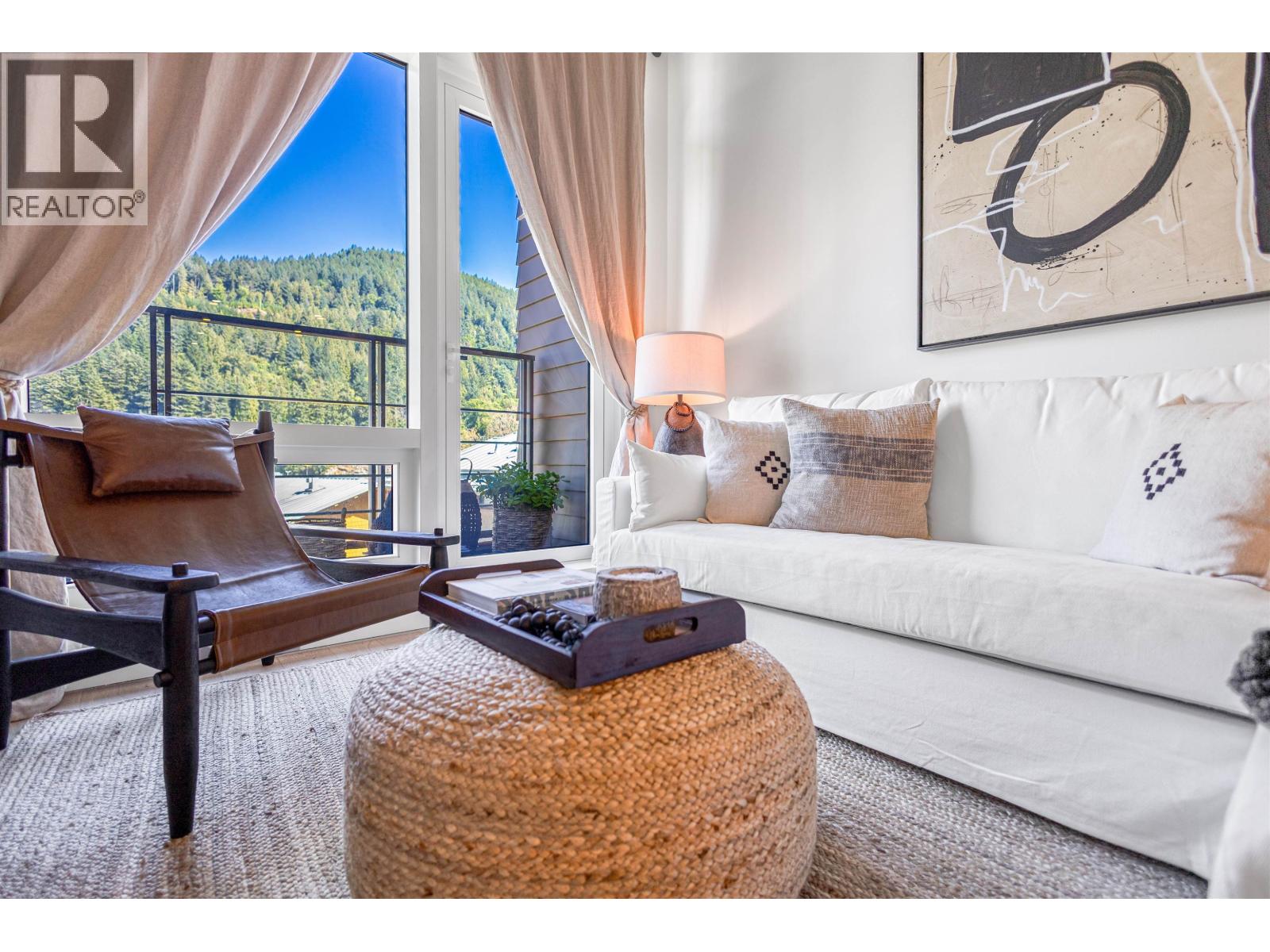 Photo 27 of 408 6687 Nelson Avenue, West Vancouver BC