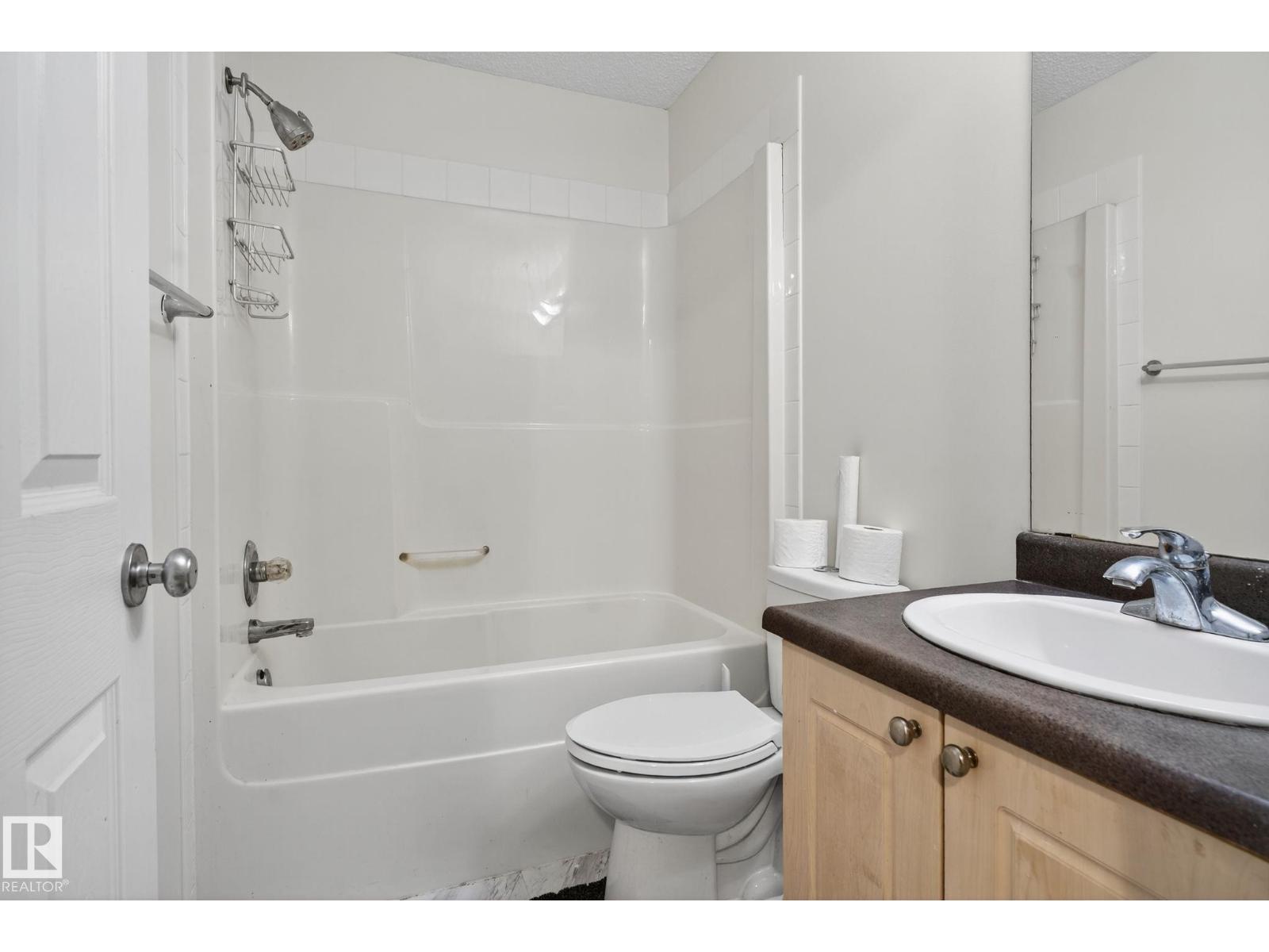 Photo 20 of 1914 37 Ave Nw, Edmonton AB