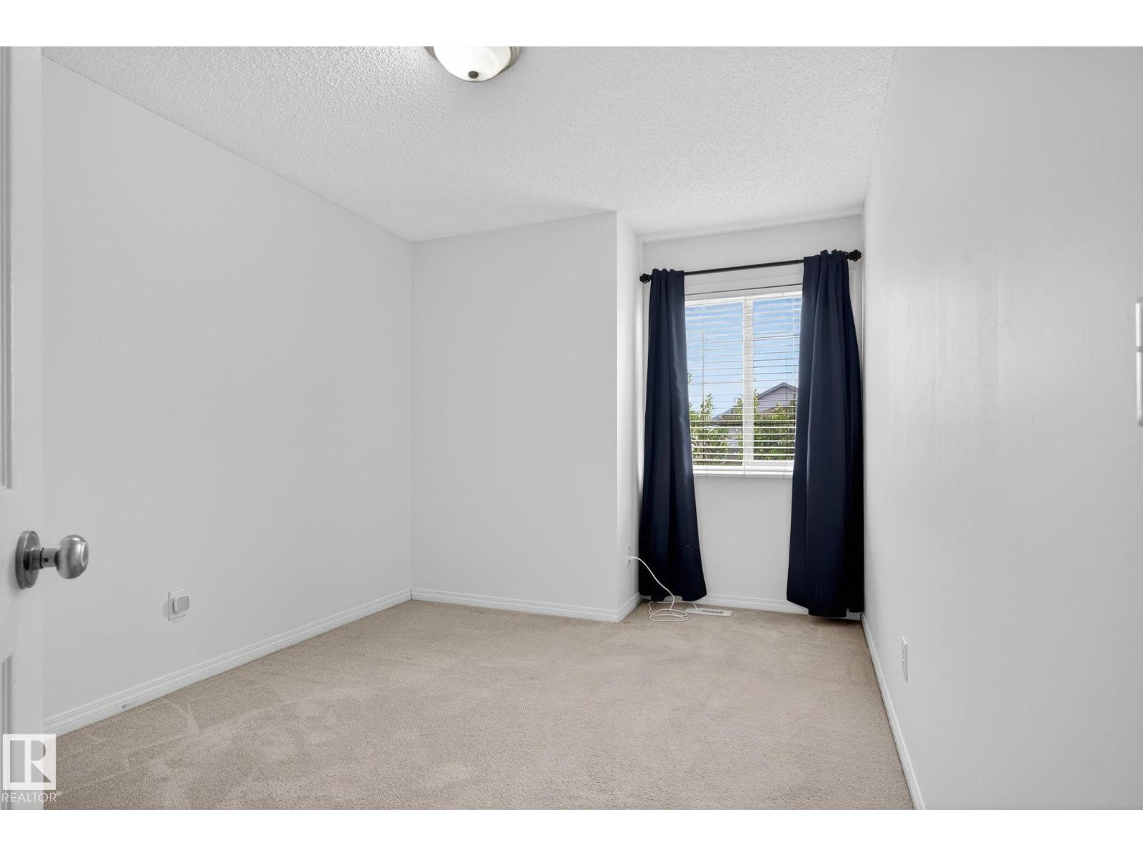 Photo 23 of 1914 37 Ave Nw, Edmonton AB