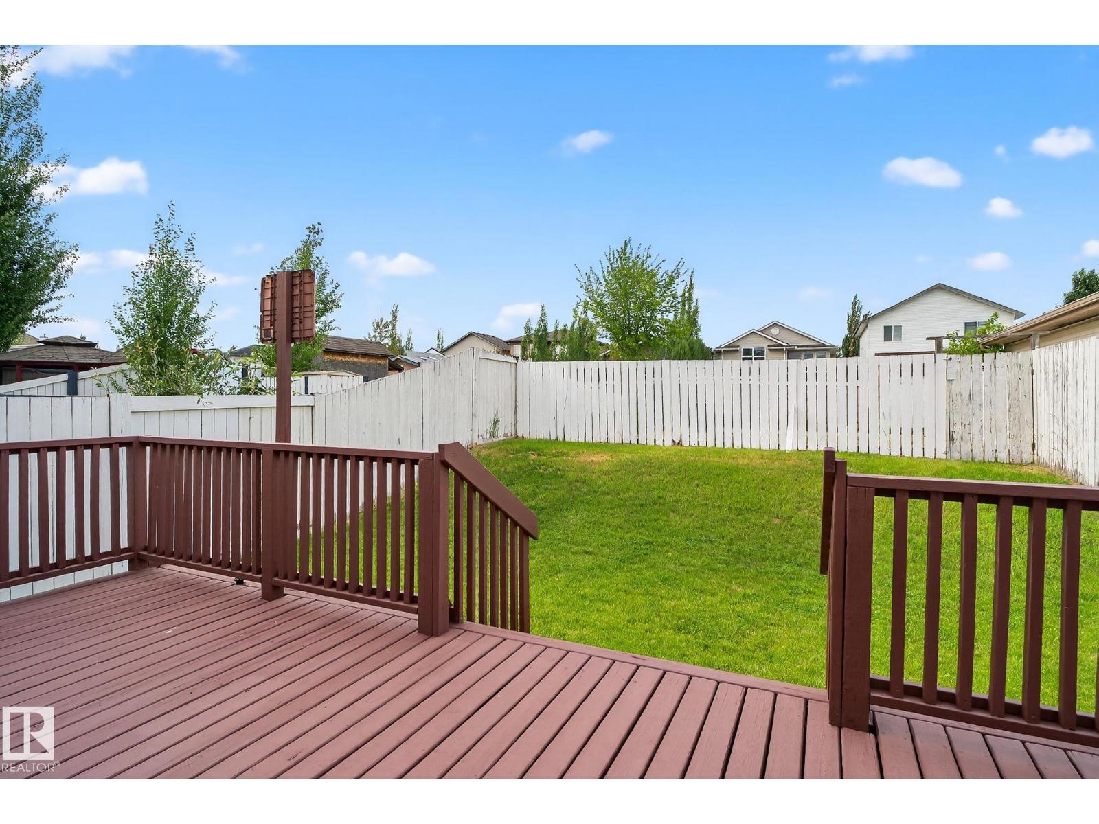 Photo 38 of 1914 37 Ave Nw, Edmonton AB