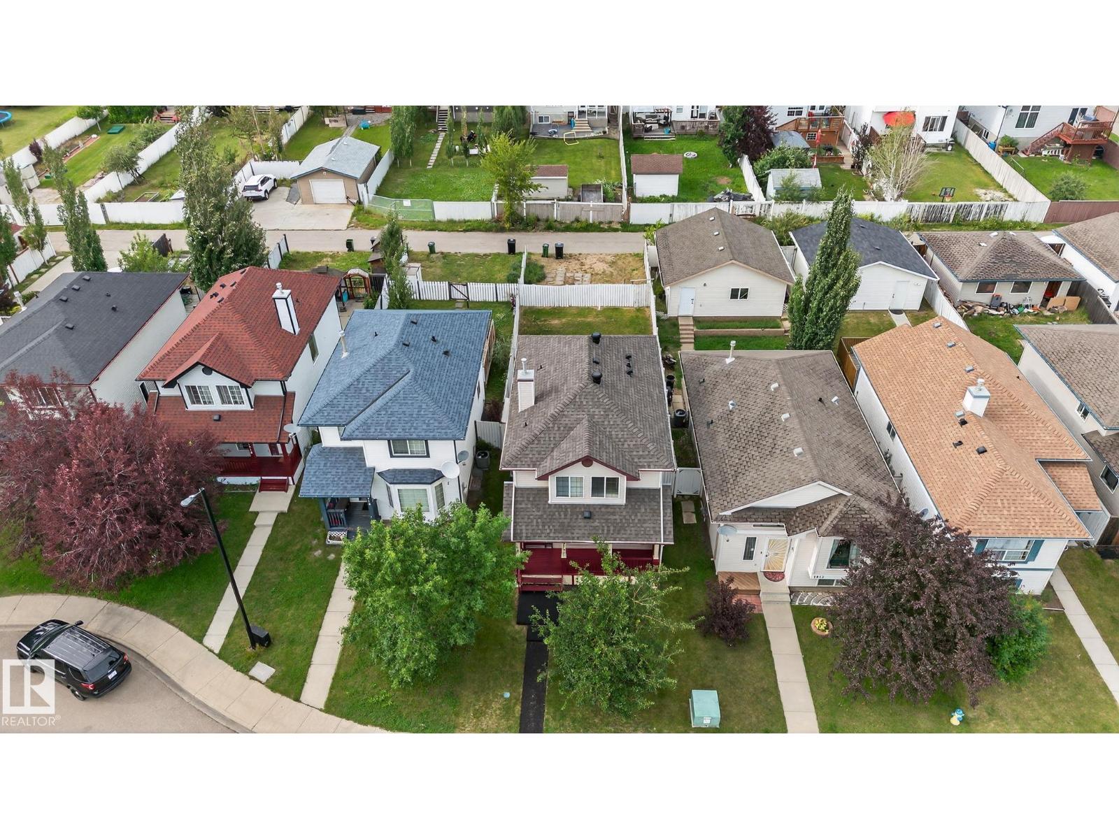 Photo 46 of 1914 37 Ave Nw, Edmonton AB