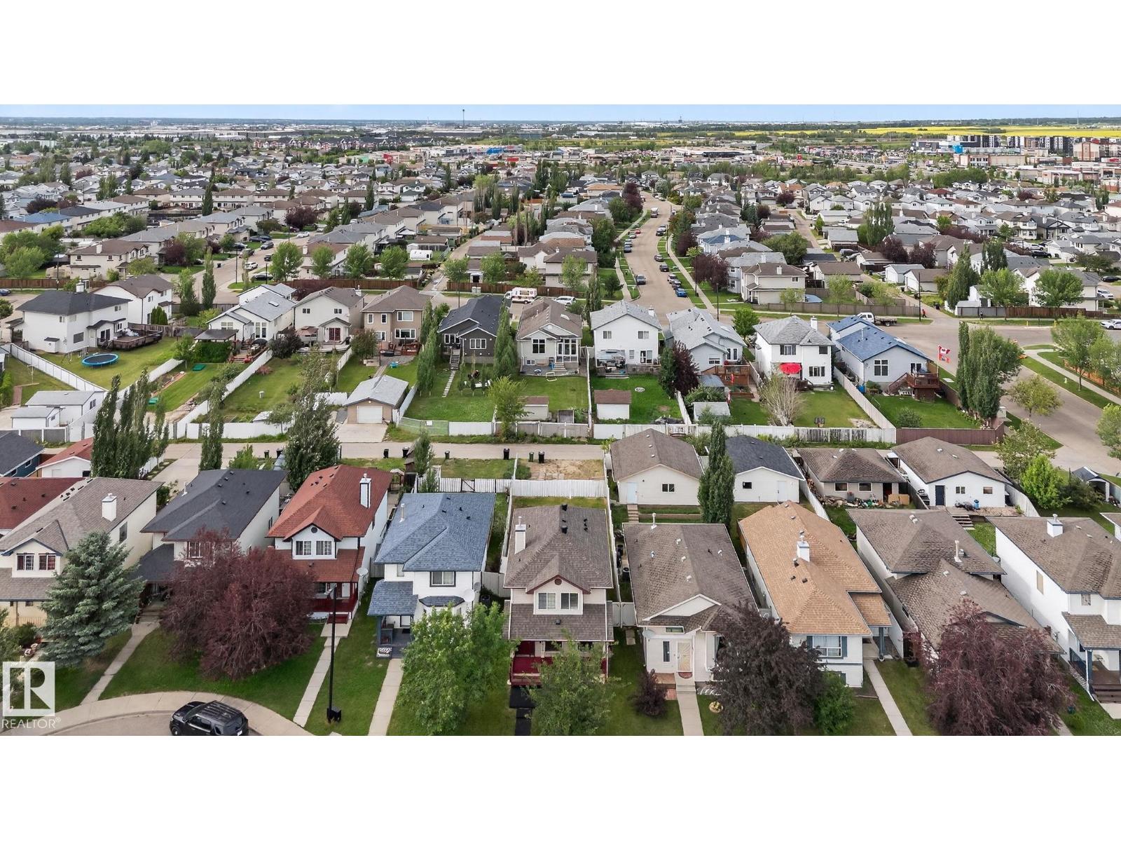 Photo 47 of 1914 37 Ave Nw, Edmonton AB