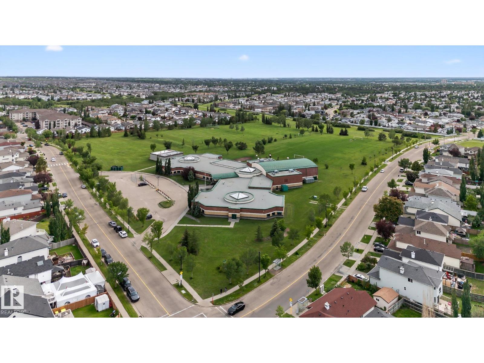 Photo 50 of 1914 37 Ave Nw, Edmonton AB