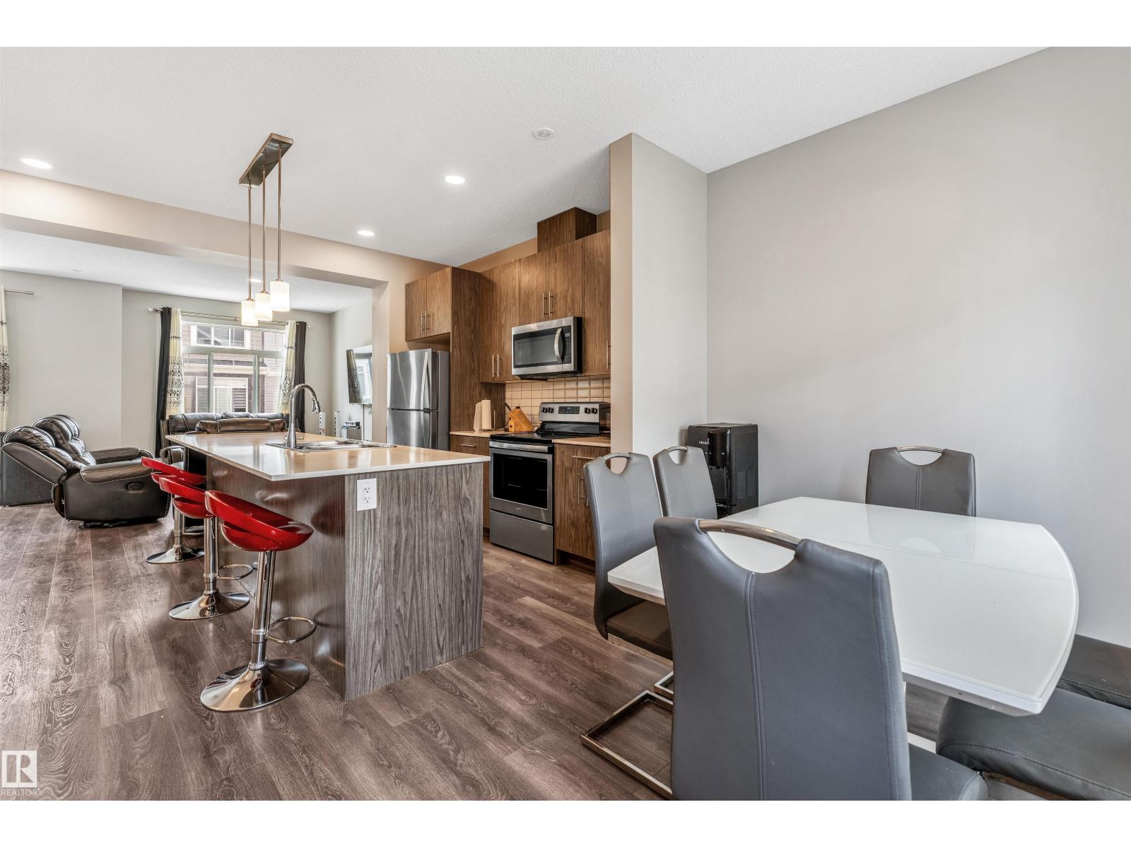 Photo 16 of 57 2215 24 Street Nw, Edmonton AB