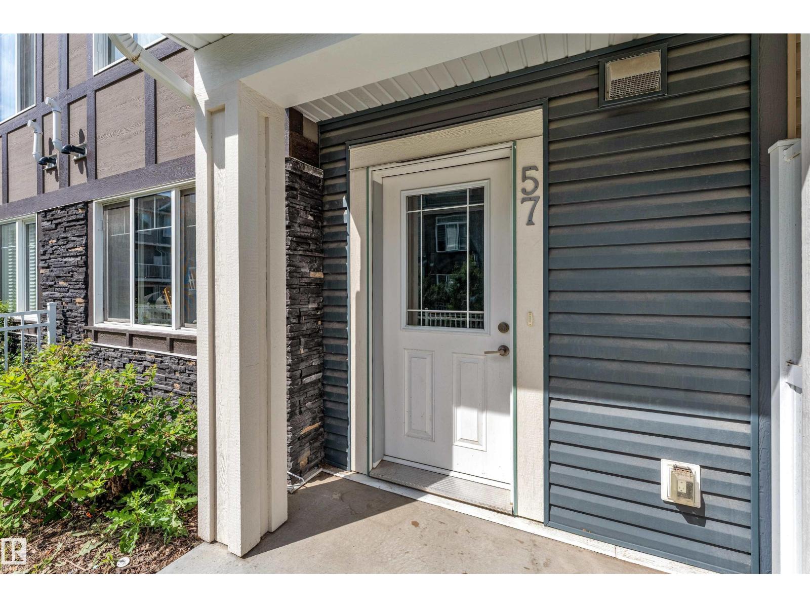 Photo 2 of 57 2215 24 Street Nw, Edmonton AB