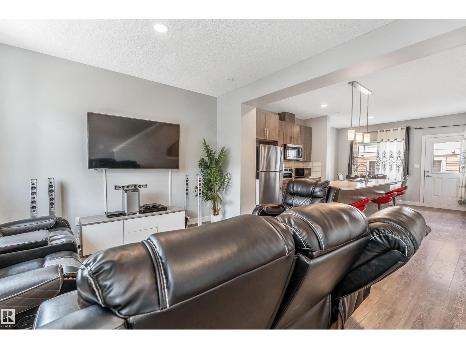 Photo 20 of 57 2215 24 Street Nw, Edmonton AB