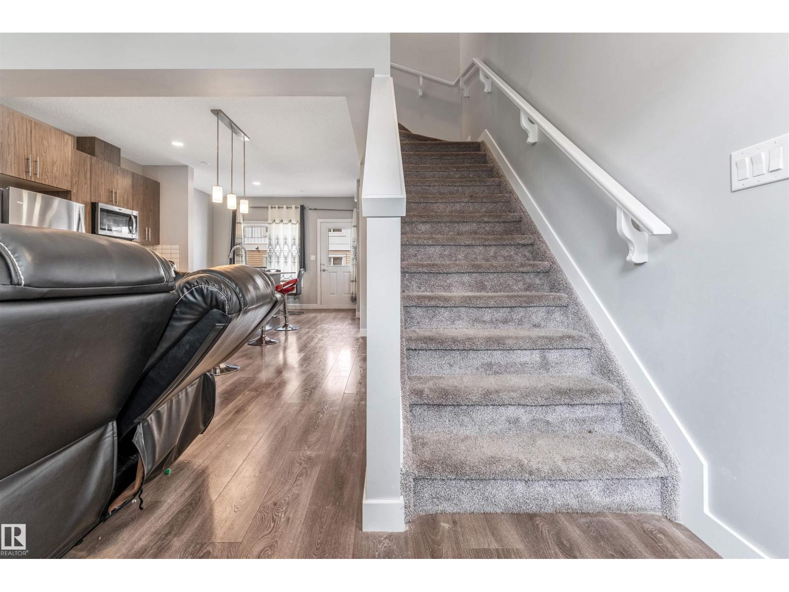 Photo 21 of 57 2215 24 Street Nw, Edmonton AB