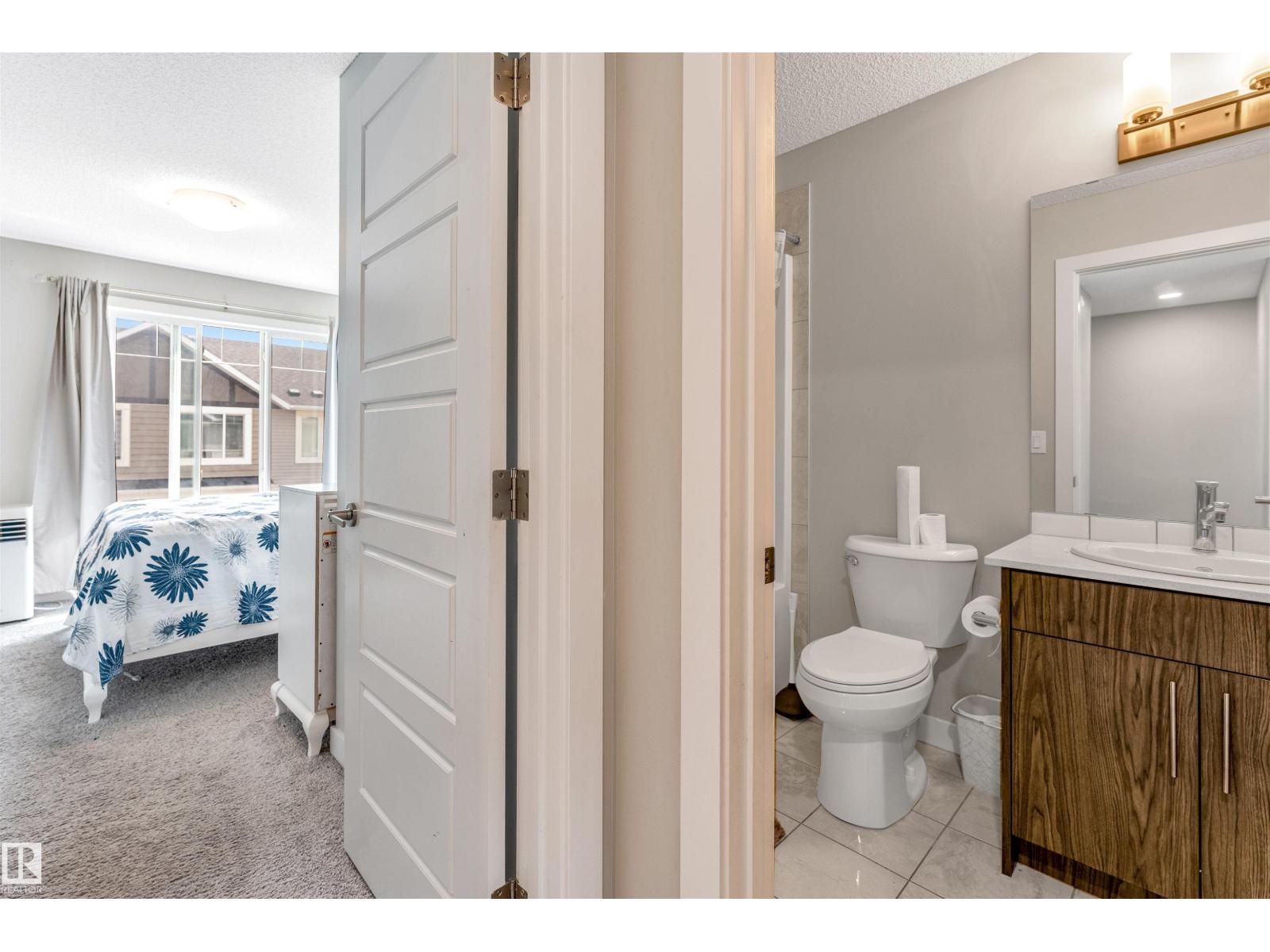 Photo 32 of 57 2215 24 Street Nw, Edmonton AB