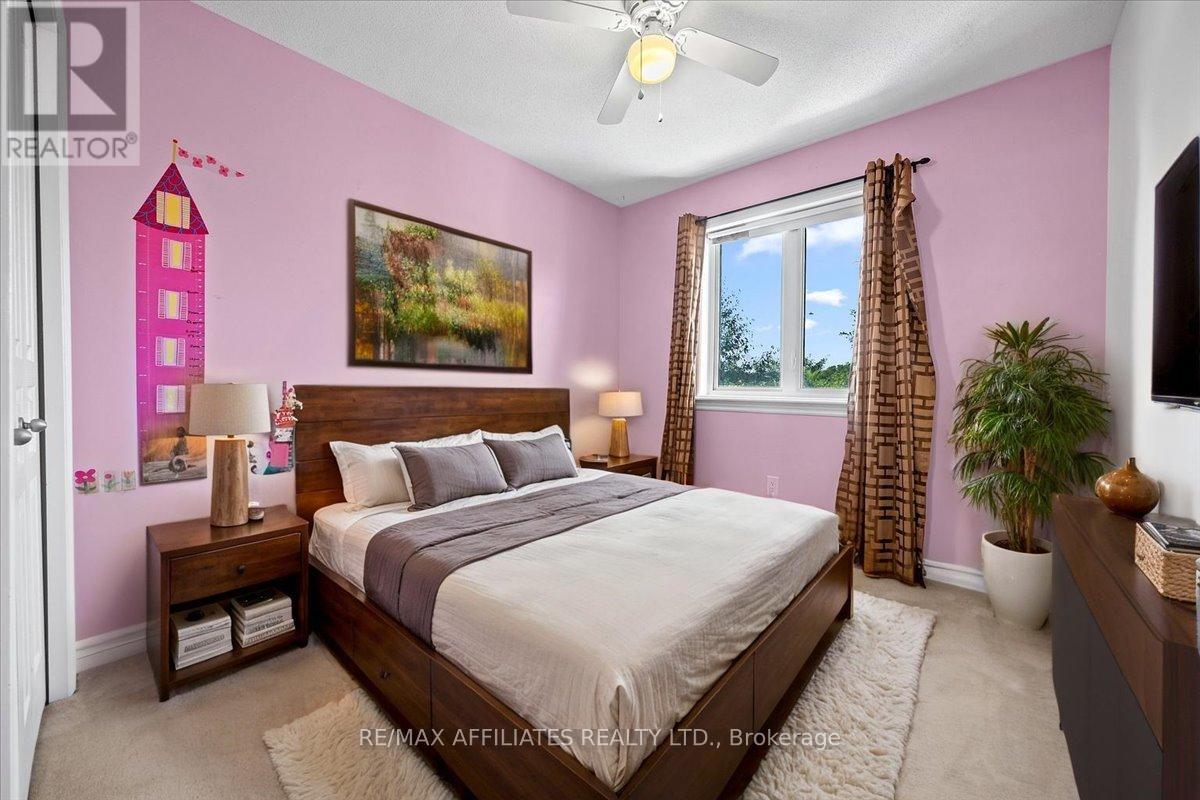 Photo 30 of 628 Everlasting Crescent, Ottawa ON