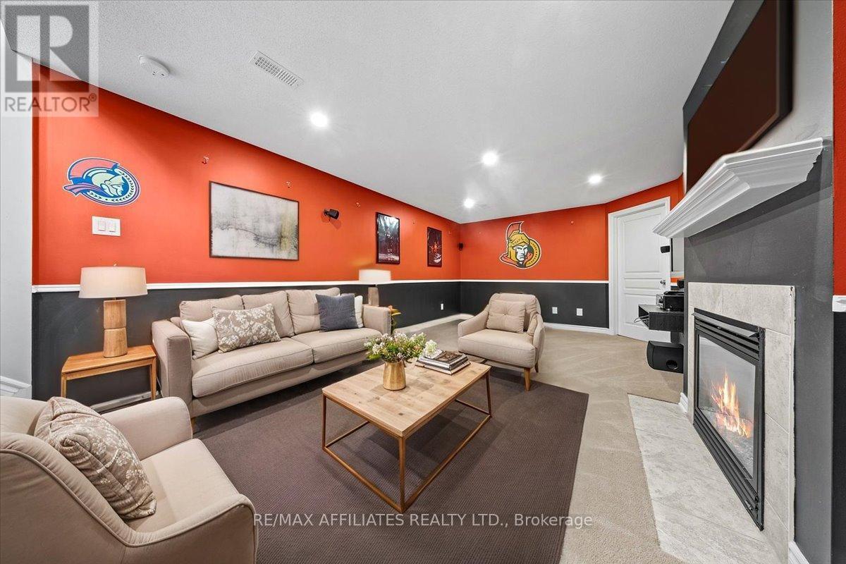 Photo 27 of 628 Everlasting Crescent, Ottawa ON