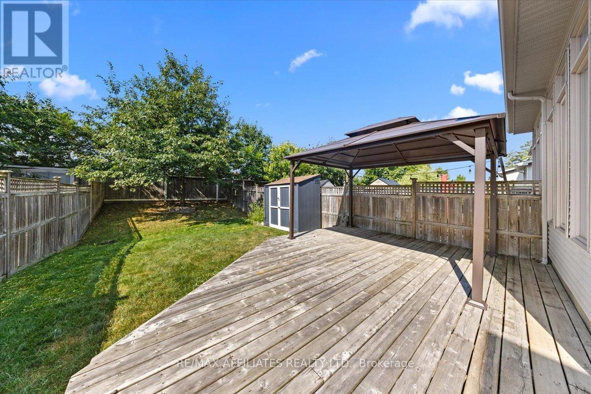 Photo 28 of 628 Everlasting Crescent, Ottawa ON
