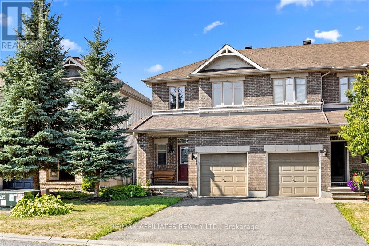 Photo 24 of 628 Everlasting Crescent, Ottawa ON